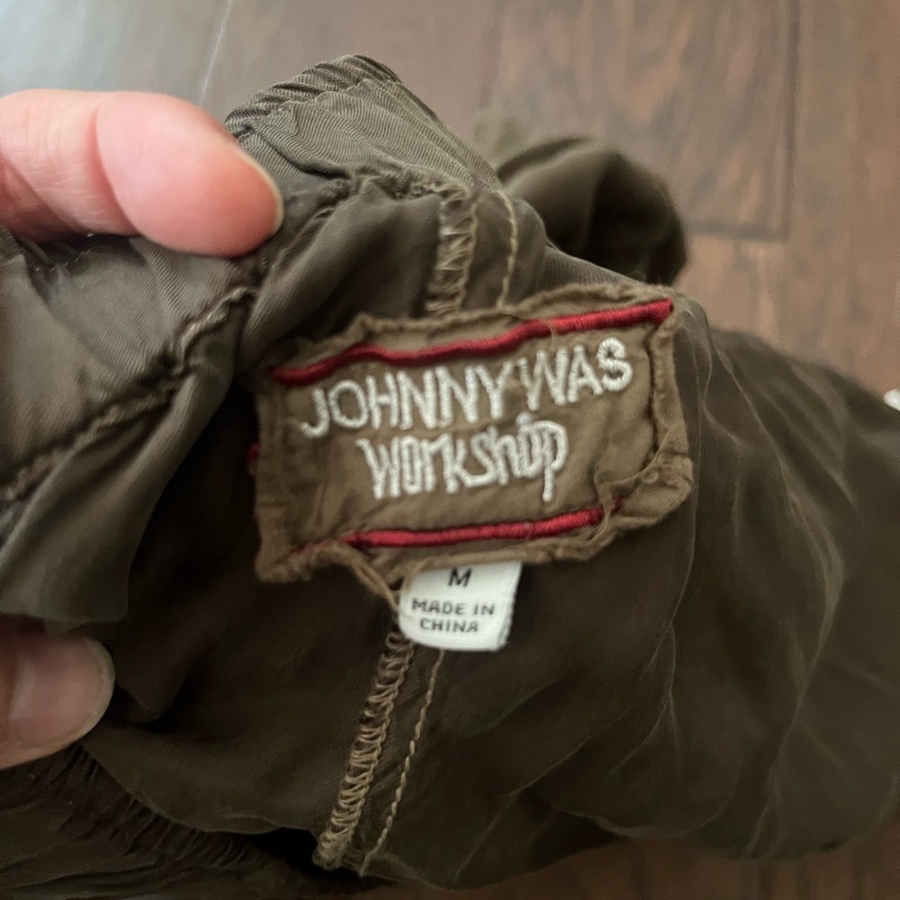 Johnny Was Violette Jogger Pants 
⭐️needs button sewn back on - Picture 6 of 10